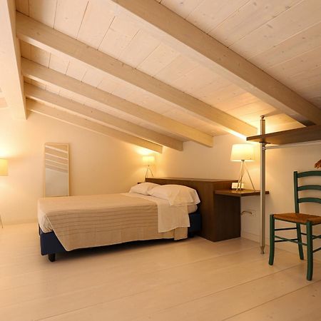 Le Querce Apartments Ronchi  Eksteriør billede